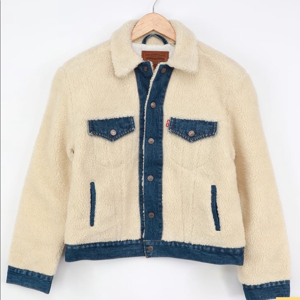 NWT Levi’s Shearling Trucker Jacket